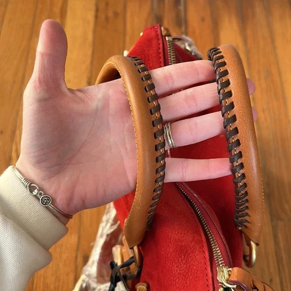 Dooney and Bourke red small jones bag nubuck leather - Picture 5 of 16